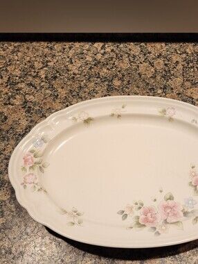 Pfaltzgraff Tea Rose Scalloped Serving Plater